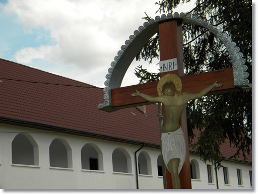 in curtea Manastirii Rosia - jud. Arad