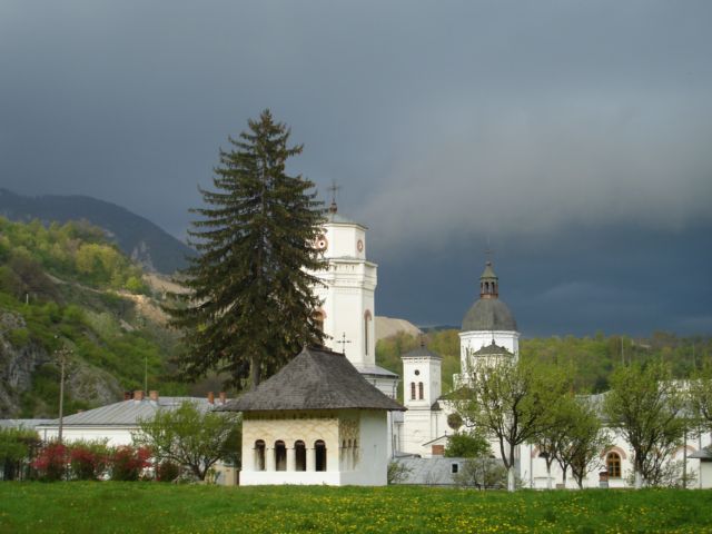 Manastirea Bistrita-Valcea