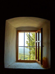 rasonna 
кроз црквени прозор / through a church window 
2009-08-07 19:04:55