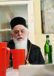 teodoraa 
отац Јован и црвени бокали 
2009-08-10 15:01:45