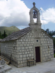 rosmarinus 
Мркоњићи, црква Светог Оца Николаја 
2009-08-25 18:34:21