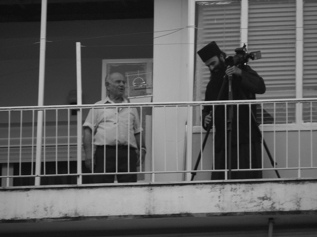 can I use your balcony, please?