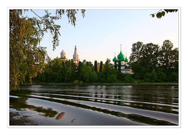Quiet evening on Kotorosl River (Тихий вечер на реке Которосль)