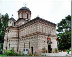 Florina 
Biserica Mihai Voda | Bucuresti 
2009-10-05 20:07:49