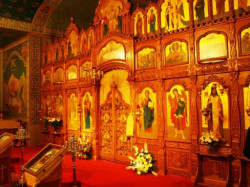 angus 
Iconostasis St Tikhon Seminary New Canaan PA 
2009-10-13 17:27:37
