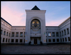 Tixy 
Даниловски манастир, Москва 
2009-10-14 16:08:41