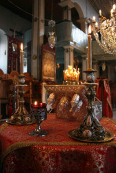 nikosart 
Reliquary with relics of Saint Luke Archbishop of Simferopol the Doctor. 
2009-10-22 11:22:08