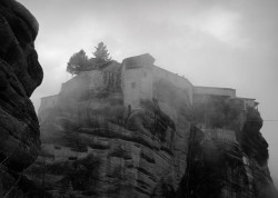 nikosart 
The Holy Monastery of Varlaam -  Meteora 
2009-10-25 11:36:31