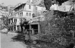 jilinphotos 
Siki Thomas on Athos 
2009-10-30 17:38:37