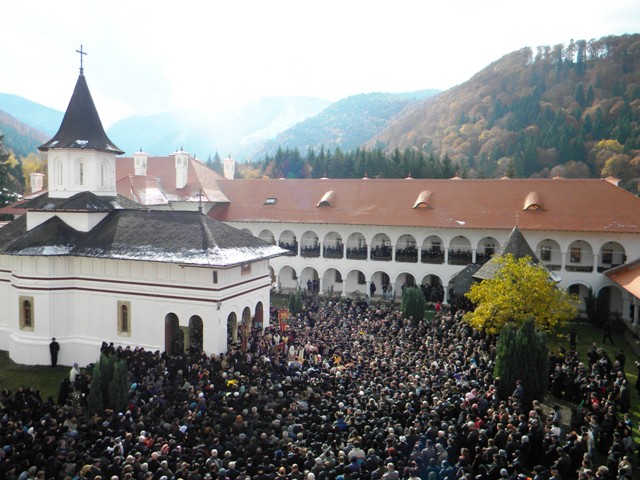 Parintele Teofil s-a mutat la cer (1)
