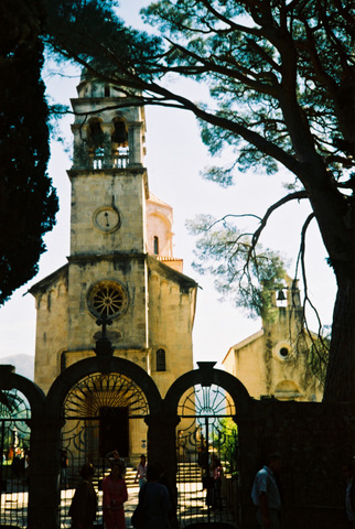Manastir Savina