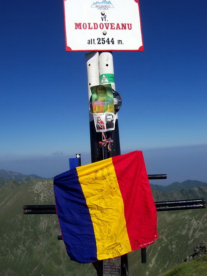 Crucea de pe Moldoveanu - The Cross on Moldoveanu Peak