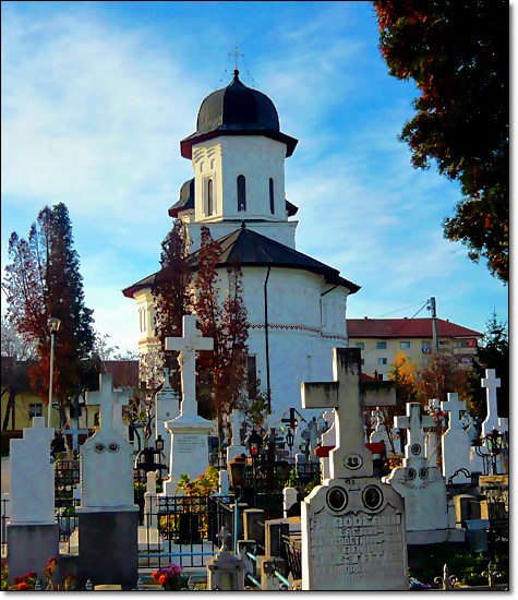 Cimitirul Bisericii Sfantul Ioan din Ramnicu Valcea