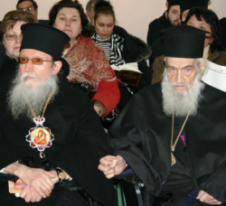 alba_alba 
Митрополит + ЙОАНИКИЙ Сливенски и Митрополит + ИЛАРИОН  
2009-11-16 22:28:09