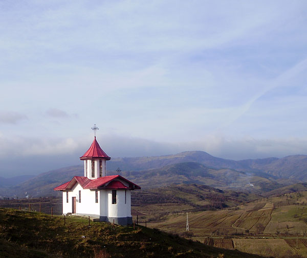 Bisericuta de la Valea Plopului