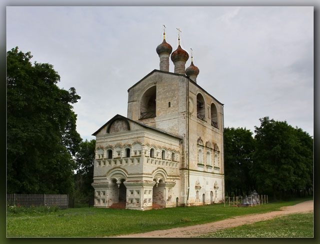 Звонница Борисо-Глебского монастыря