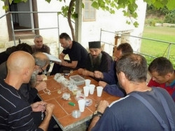Djole 
Прављењне бројаница и читање псалтира 
2009-12-06 07:48:15