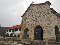 PopovicT 
Манастир Ајдановац / Manastir Ajdanovac 
2009-12-19 14:41:09