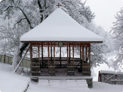 Firmilian 
Iarna la schit 
2009-12-20 14:07:33