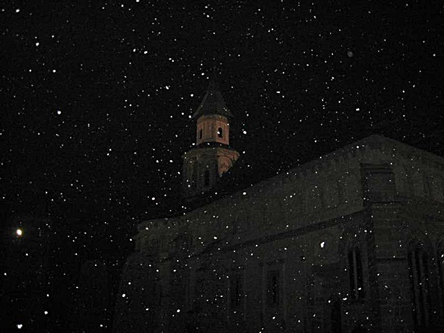 Lacrimi si fulgi la mormantul lui Stefan cel Sfant