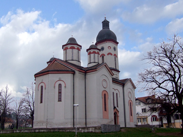 Лозничка црква