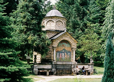 cesma devet Jugovica kod manastira Tronosa