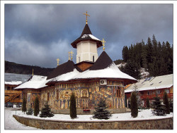 gabriel77 
Petru Voda monastery 
2010-01-08 00:37:55