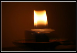 albastru 
...Lumină pentru sufletul lui George... 
2010-01-29 13:46:18