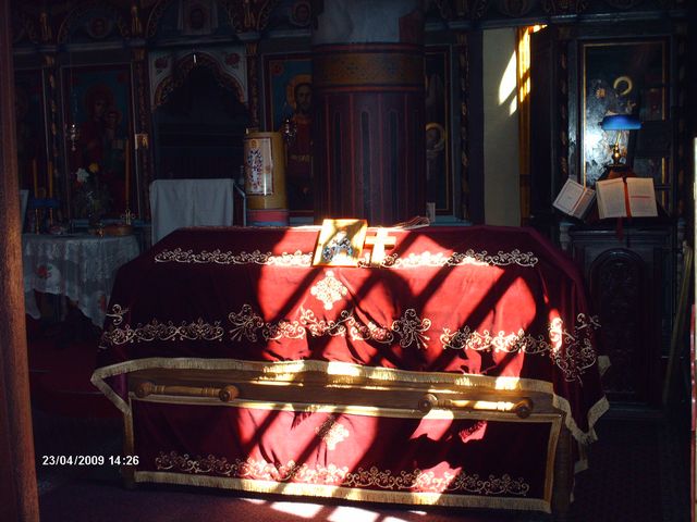 KIVOT SVETOG VLADIKE NIKOLAJA VELIMIROVIĆA - MANASTIR LELIĆ