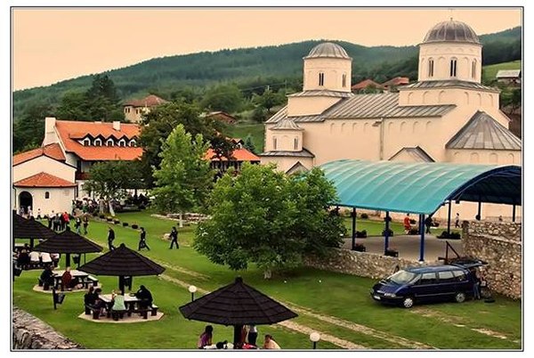 pogled na manastir Mileseva