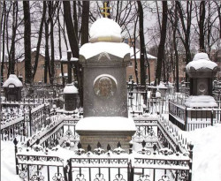 tativlas 
The graves of Belarus soldiers killed in Russian-Turkish war 1877-1878. 
2010-02-08 15:39:32