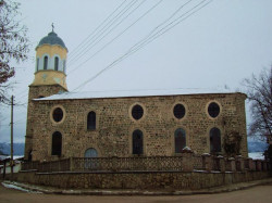 plamka_r 
храм "Св. Георги Победоносец", село Габарево 
2010-02-10 16:59:08