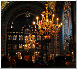 Florina 
Slujba in Biserica Sfantul Nicolae Vladica | Bucuresti 
2010-02-15 18:20:45