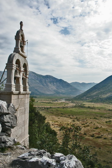 Manastir Zavala