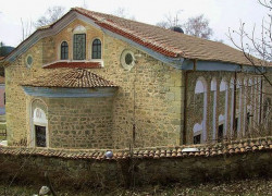 plamka_r 
храм "Успение Богородично", град Калофер 
2010-03-19 12:59:15