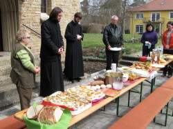 Mitrut Popoiu 
Praznicul Buneivestiri la Parohia Tübingen/Das Fest der Verkündigung an der  Gemeinde in Tübingen 
2010-03-27 09:40:37