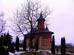 Xenia 
Mânăstirea Popăuţi - Judeţul Botoşani 
2010-03-29 12:32:26