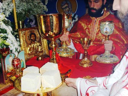 Vaskrsnja sluzba u Manastiru Svetog Vasilija Ostroskog u Bijeljini