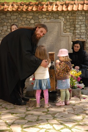 Monk an hese niece