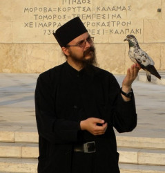 hrisostom 
Cunoscut-am toate păsările cerului şi frumuseţea ţarinii cu Mine este.(Ps. 49,12) 
174 
2010-04-01 10:59:37