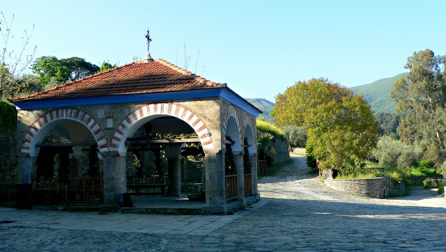 край манастира Ватопед