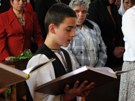 Să luăm aminte! - Let us hear attentively!