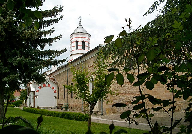 Храм "Св. Успение Богородично" в Казанлък