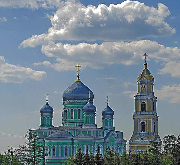 Свято-Троицкий Серафимо-Дивеевский женский монастыр 