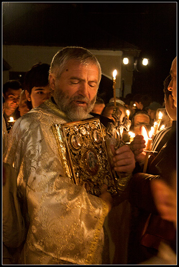 Păstorul, Iconomul celor Sfinte