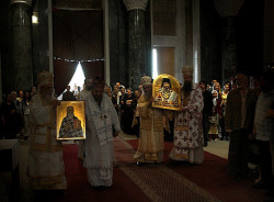 AleksaSrbin 
са  светима 
2010-05-09 21:18:39