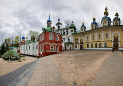 kiset 
Псково-Печерский Свято Успенский монастырь 
2010-05-12 20:41:20
