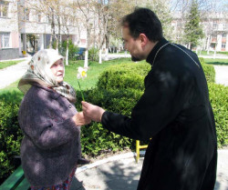 Nicu 
O floare şi un gând bun de Ziua Femeilor Mironosiţe 
2010-05-18 12:27:39