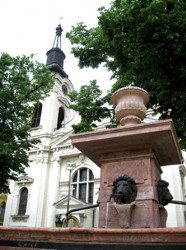 dule 
Карловачка чесма Четири лава 
2010-05-21 12:36:03