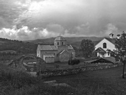 AleksaSrbin 
један дан у манастиру 
2010-05-22 09:06:07
